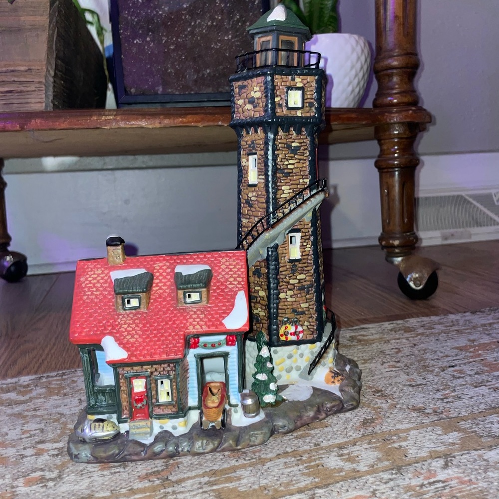 Santa’s Workbench Lighthouse